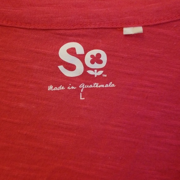 V-neck short sleeve tee - Picture 3 of 4